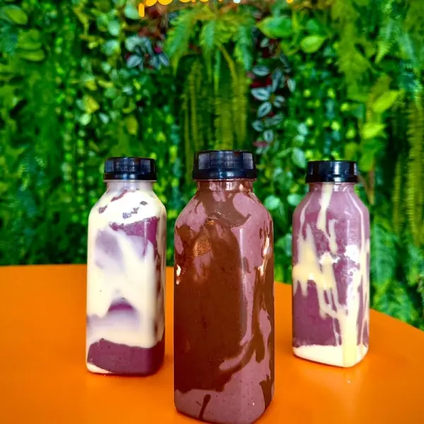 Garrafas Gourmet de Açaí e Cremes Pé de Laranja